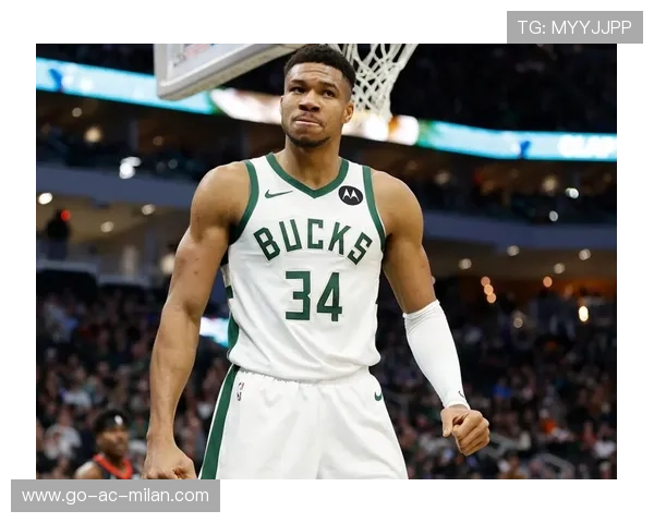 字母哥扣篮引爆全场观众，雄鹿强势回归